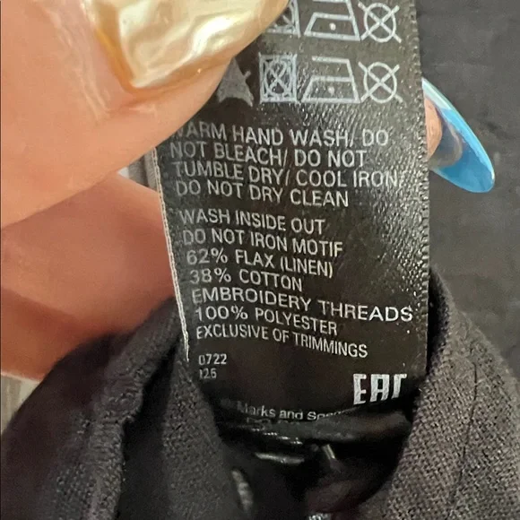 Elegant Black Blouse with Vibrant Pink Floral Design - Picture 7 of 8